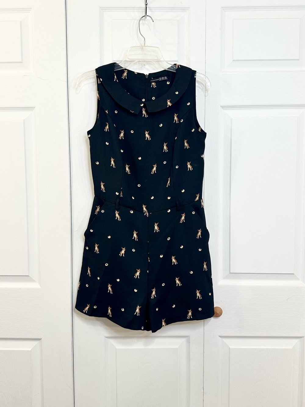 Atmosphere Black Sleeveless Peter Pan Collar Romper with Dog Print